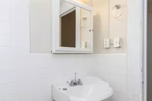 1324 Locust St, Philadelphia, PA 19107 - Photo 10