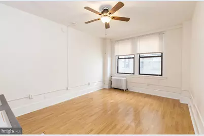 1324 Locust Street #1129, Philadelphia, PA 19107 - Photo 8