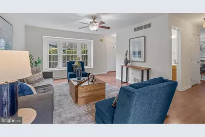 909 Ronnie Circle, Philadelphia, PA 19128 - Photo 4