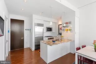 210 S 25th St, Philadelphia, PA 19103 - Photo 2