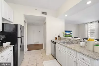 204 S 17th Street #4G, Philadelphia, PA 19103 - Photo 2