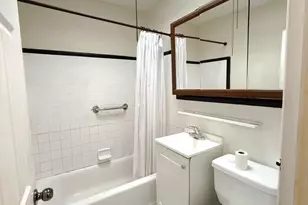 2221 Longshore Ave, Philadelphia, PA 19149 - Photo 10