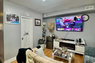 1534 S Corlies St, Philadelphia, PA 19146 - Photo 2