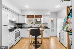 1911 S Iseminger St, Philadelphia, PA 19148 - Photo 8