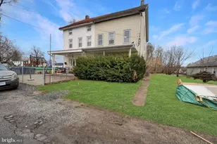 1718 Kohl, Philadelphia, PA 19115 - Photo 1