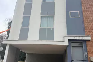 2555 Carpenter St, Philadelphia, PA 19146 - Photo 4