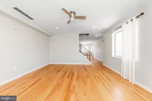 2555 Carpenter St, Philadelphia, PA 19146 - Photo 10