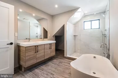 624 S 26th Street, Philadelphia, PA 19146 - Photo 12