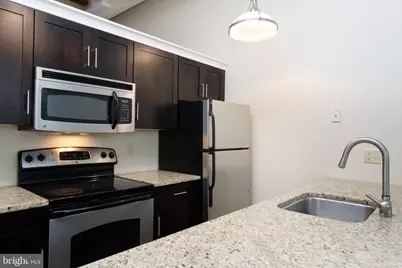 2429 Locust Street #319, Philadelphia, PA 19103 - Photo 10