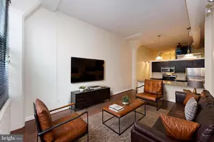 2429 Locust St, Philadelphia, PA 19103 - Photo 2