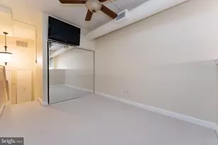 2429 Locust St, Philadelphia, PA 19103 - Photo 12