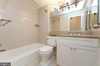 2429 Locust Street #319, Philadelphia, PA 19103 - Photo 14