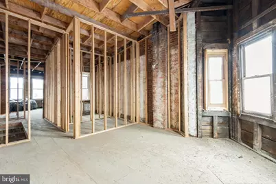 2068 W Glenwood Avenue, Philadelphia, PA 19132 - Photo 10