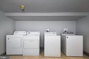 1316 Pine St, Philadelphia, PA 19107 - Photo 4