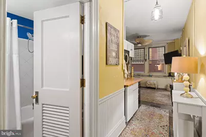 1324 Locust Street #622, Philadelphia, PA 19107 - Photo 10