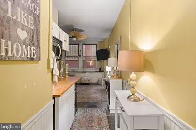 1324 Locust Street #622, Philadelphia, PA 19107 - Photo 8