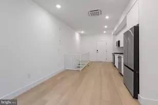 2007 Cambridge St, Philadelphia, PA 19130 - Photo 6