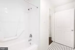 1220 Sansom St, Philadelphia, PA 19107 - Photo 12