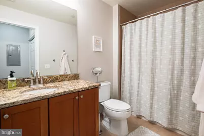 500 Admirals Way #211, Philadelphia, PA 19146 - Photo 28