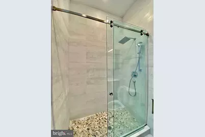 1824 Chestnut Street #2R, Philadelphia, PA 19103 - Photo 16