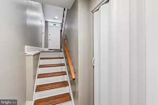 716 S Clifton St, Philadelphia, PA 19147 - Photo 32