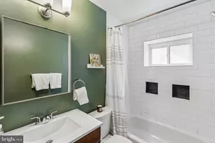 716 S Clifton St, Philadelphia, PA 19147 - Photo 16