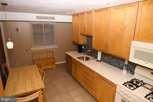 10222 Murty Ln, Philadelphia, PA 19116 - Photo 14