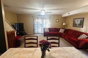 10222 Murty Ln, Philadelphia, PA 19116 - Photo 6