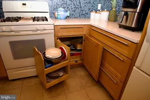 10222 Murty Ln, Philadelphia, PA 19116 - Photo 8