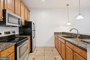 2258 N 12th St, Philadelphia, PA 19133 - Photo 10