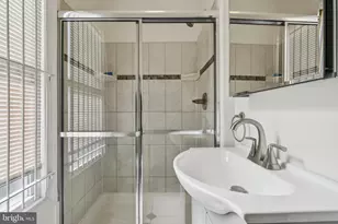 930 French St, Philadelphia, PA 19122 - Photo 10