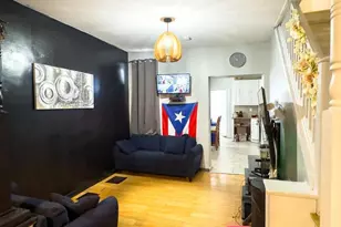 2107 W Somerset St, Philadelphia, PA 19132 - Photo 2