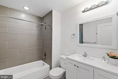 925 N Broad Street #4E, Philadelphia, PA 19123 - Photo 10