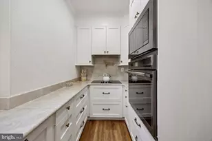 250 S 13th St, Philadelphia, PA 19107 - Photo 8