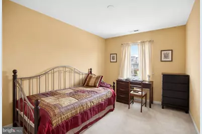 2036 W Reserve Drive, Philadelphia, PA 19145 - Photo 14