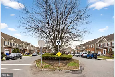 2036 W Reserve Drive, Philadelphia, PA 19145 - Photo 16