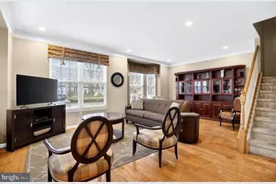 2036 W Reserve Drive, Philadelphia, PA 19145 - Photo 4