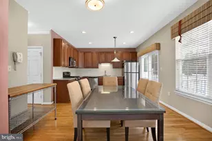 2036 W Reserve Dr, Philadelphia, PA 19145 - Photo 8