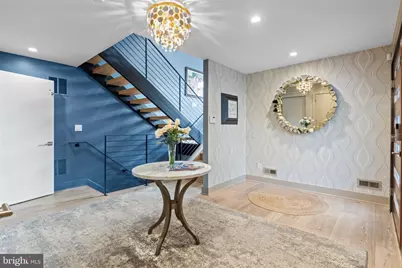 2147 Lombard Street, Philadelphia, PA 19146 - Photo 8