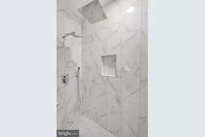 1111 S 24th Street #202, Philadelphia, PA 19146 - Photo 2