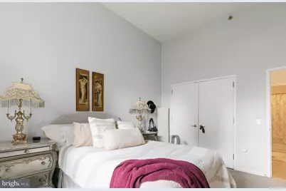 1425 Locust Street #16E, Philadelphia, PA 19102 - Photo 8