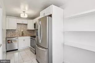 1351 Kimberly Dr, Philadelphia, PA 19151 - Photo 8