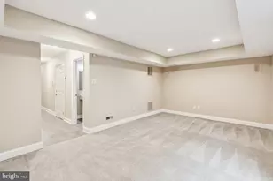 1033 N Leithgow St, Philadelphia, PA 19123 - Photo 32