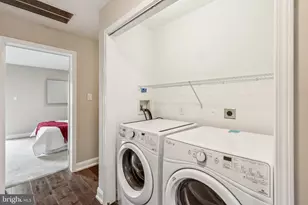 1033 N Leithgow St, Philadelphia, PA 19123 - Photo 30