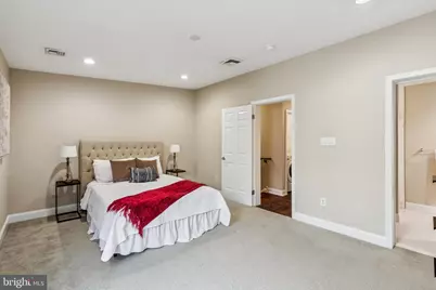 1033 N Leithgow Street, Philadelphia, PA 19123 - Photo 18