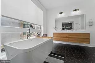 73 E Sharpnack St, Philadelphia, PA 19119 - Photo 26