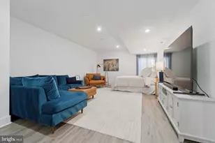 73 E Sharpnack St, Philadelphia, PA 19119 - Photo 14