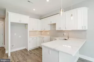 2339 N 10th St, Philadelphia, PA 19133 - Photo 4