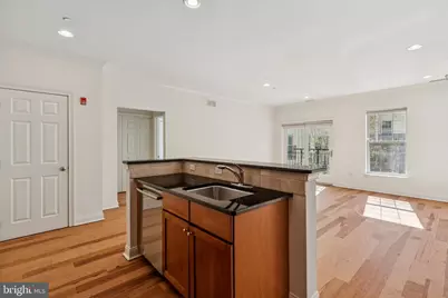 500 Admirals Way #231, Philadelphia, PA 19146 - Photo 10