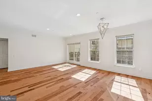 500 Admirals Way, Philadelphia, PA 19146 - Photo 4